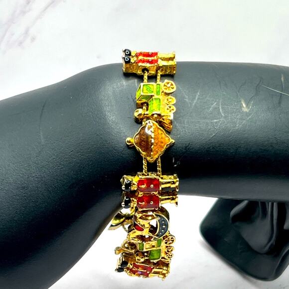 Vintage Avon Christmas slide charm bracelet - Picture 1 of 9